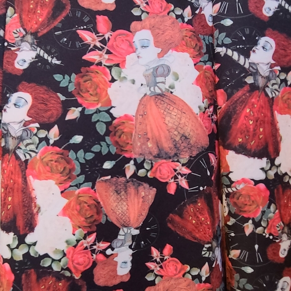 Alice in Wonderland/Red Queen Dress - Picture 2 of 3